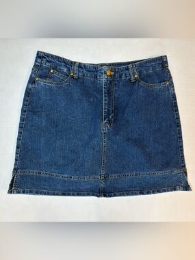 Donna Moore Blue Jean Skort Button Closure Pockets Size 14